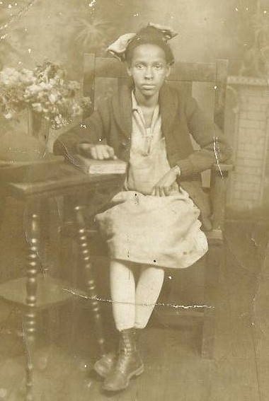 Susie Parks (1912-?)